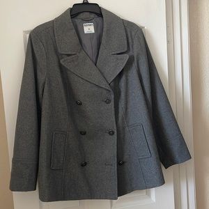 Woman’s Old Navy Grey Peacoat size 2X